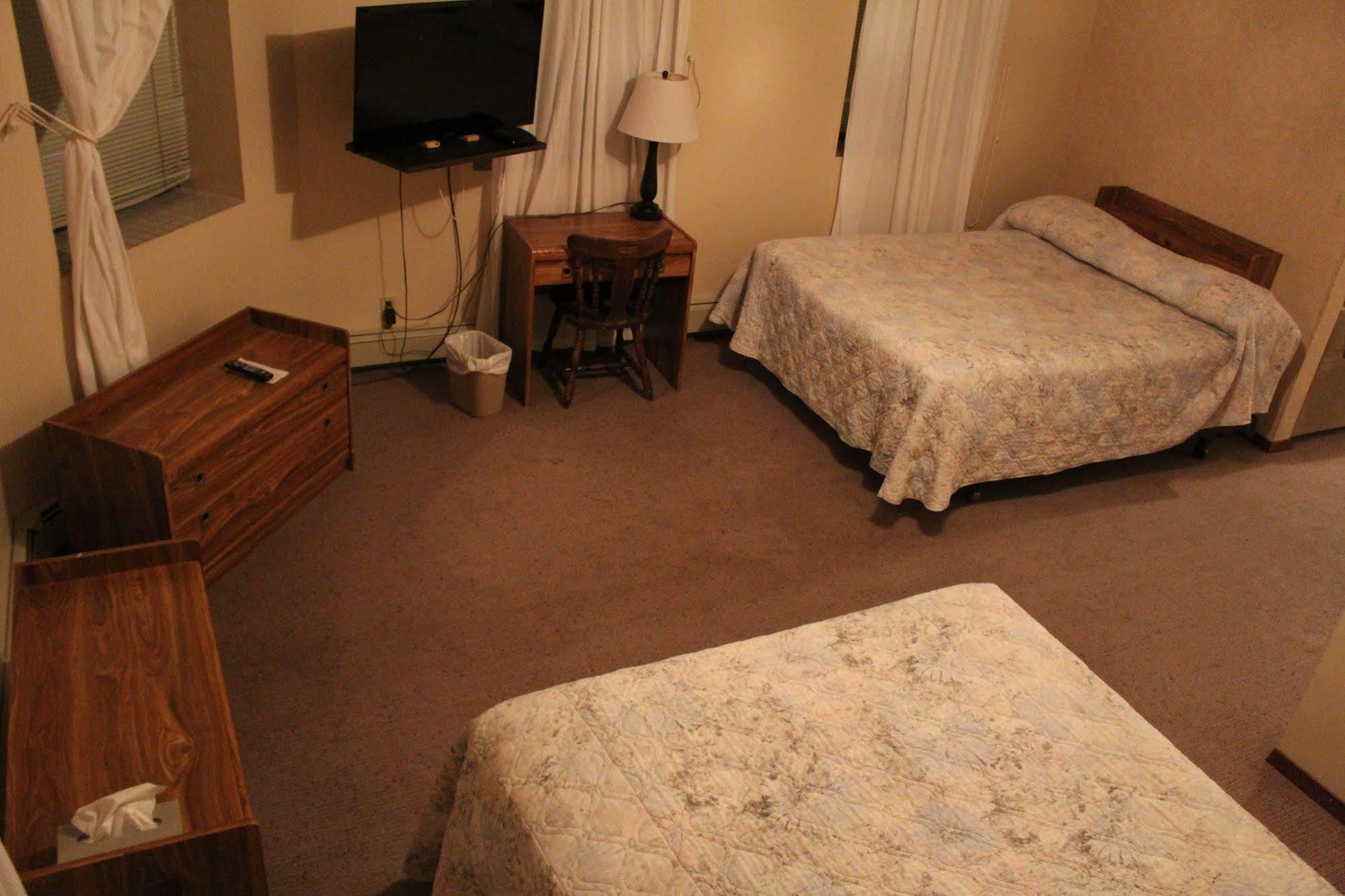The Cosmopolitan Hotel Blairmore Экстерьер фото